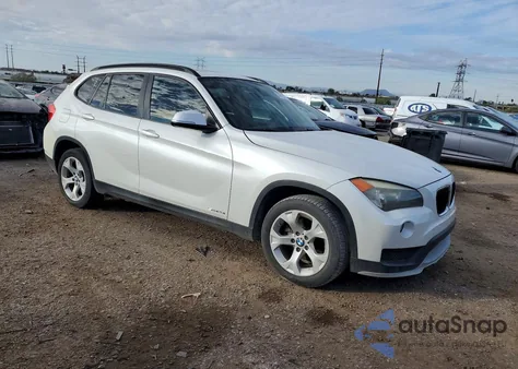 2015 BMW X1 Sdrive28I z USA, uszkodzony, nr VIN WBAVM1C53FV314533